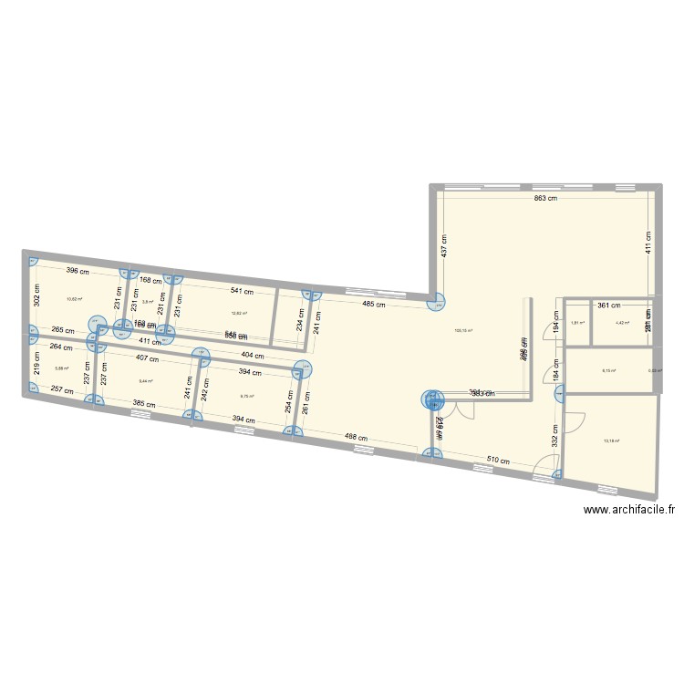 Maison. Plan de 12 pièces et 183 m2