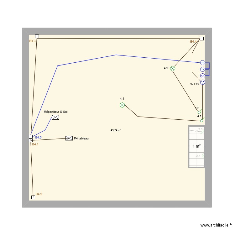 Combles. Plan de 16 pièces et 201 m2