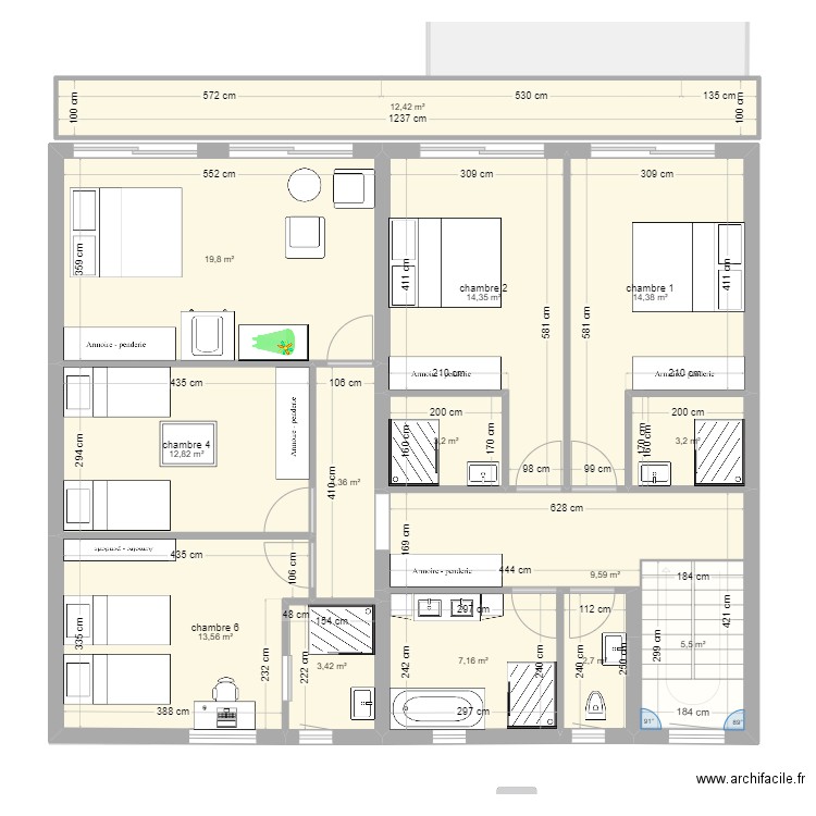 SKI V4. Plan de 33 pièces et 440 m2