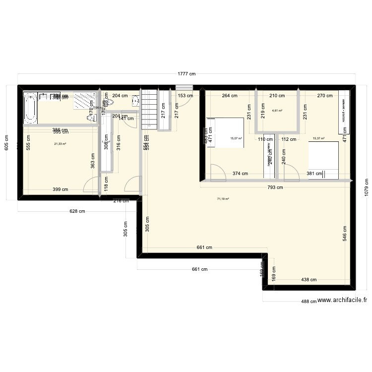 Maison 150m2. Plan de 8 pièces et 130 m2