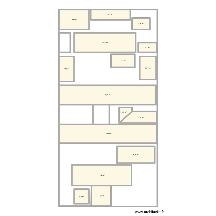 maison d'arret. Plan de 16 pièces et 104 m2