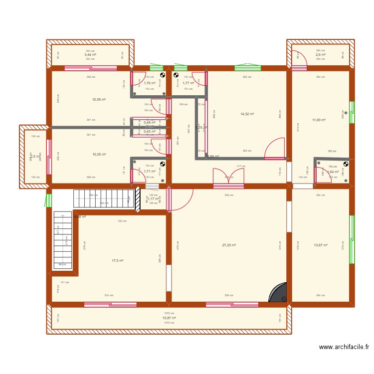 plan reel. Plan de 21 pièces et 150 m2