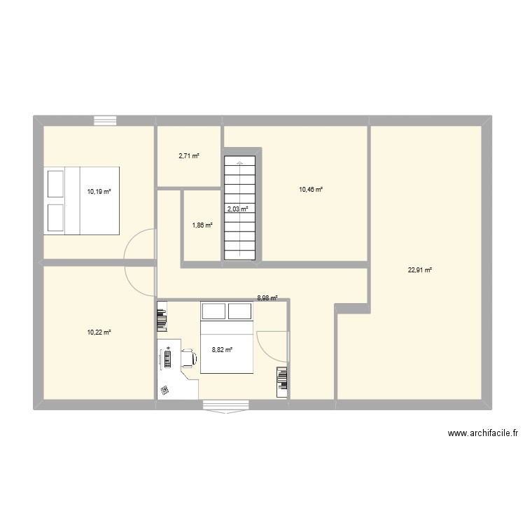 plan maison. Plan de 9 pièces et 78 m2