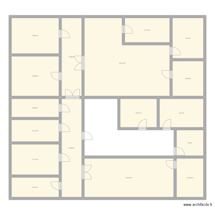 version B. Plan de 17 pièces et 271 m2