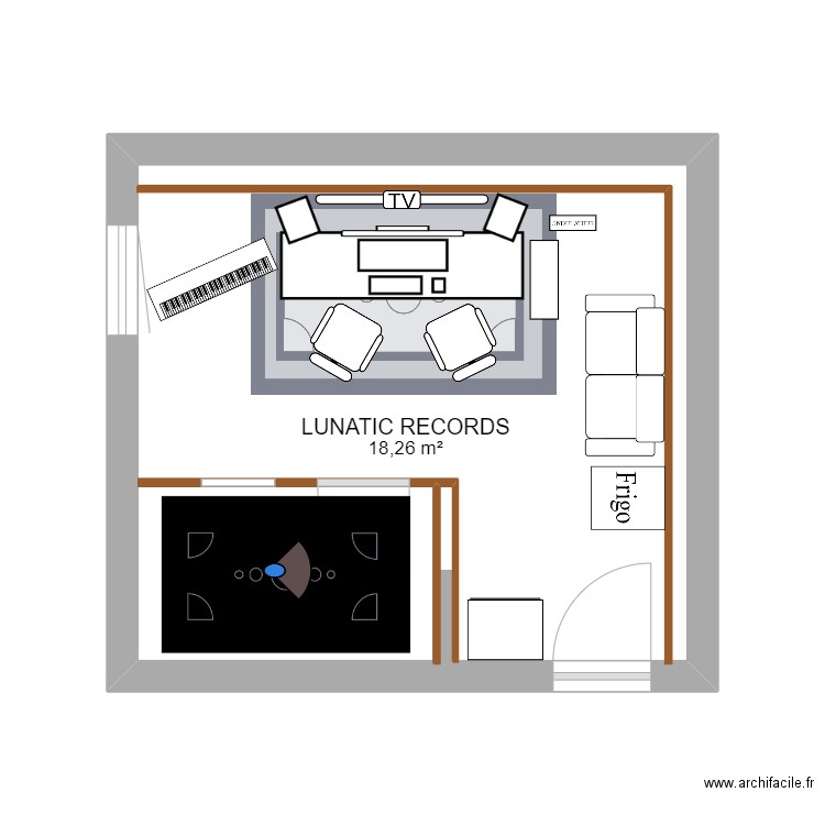 LUNATIC RECORDS. Plan de 1 pièce et 18 m2