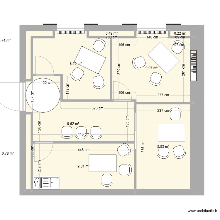 RASED. Plan de 9 pièces et 48 m2