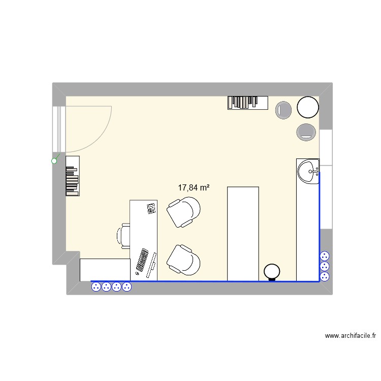 Cabinet 2. Plan de 1 pièce et 18 m2