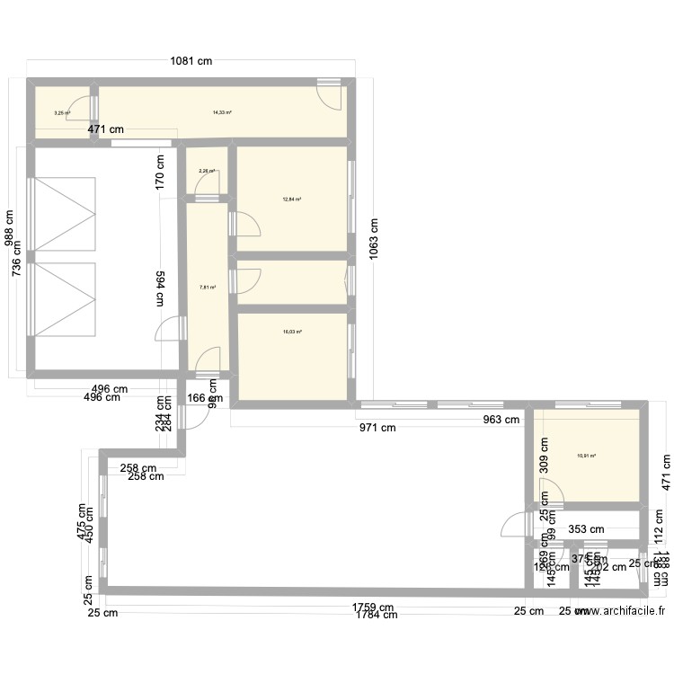 BASE2. Plan de 7 pièces et 67 m2