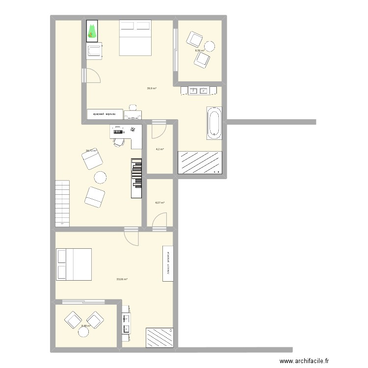 Home 2. Plan de 7 pièces et 135 m2