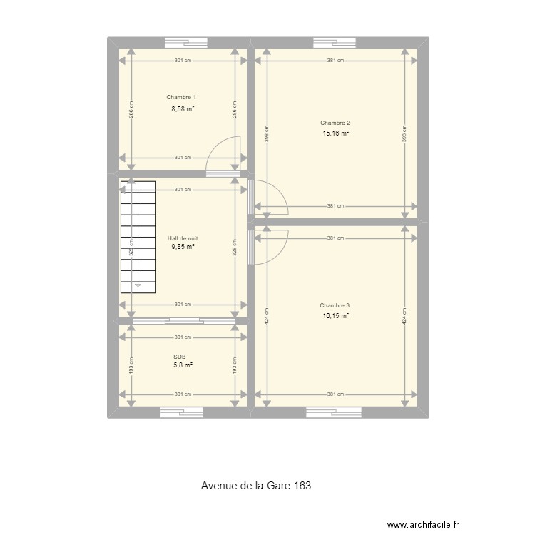 1er gare 163 hotton. Plan de 5 pièces et 56 m2