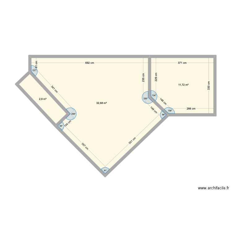 ARMANDE RDC. Plan de 3 pièces et 47 m2