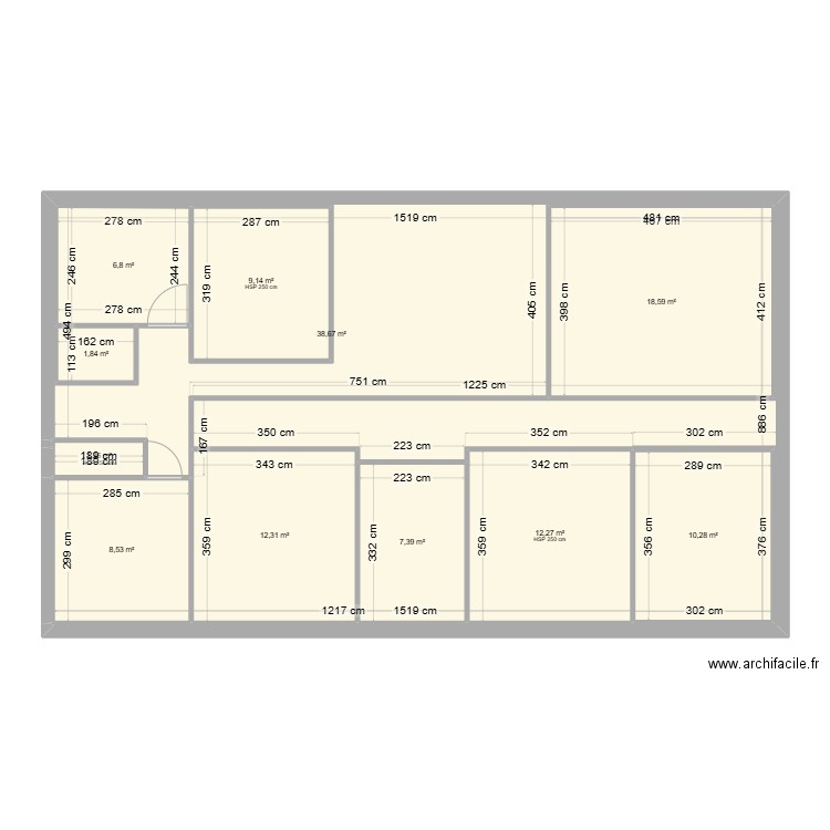 maison saint montan. Plan de 11 pièces et 147 m2