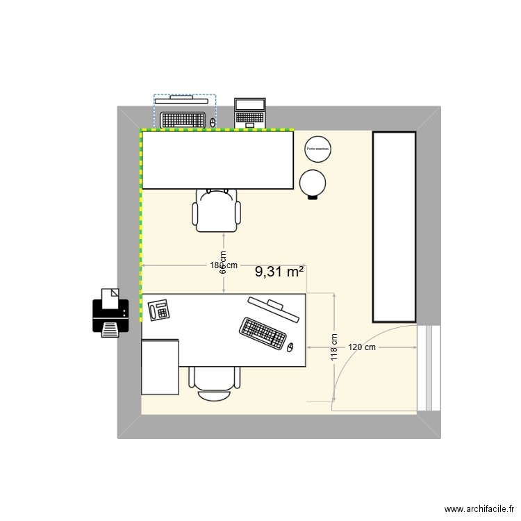 projet 1 bureau perpendiculaire. Plan de 1 pièce et 9 m2