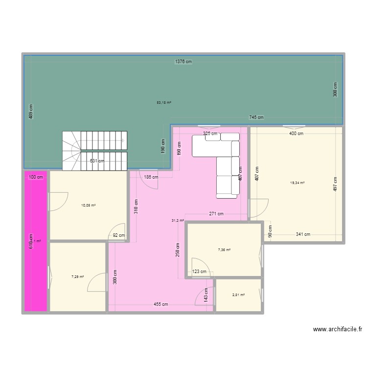 plan. Plan de 8 pièces et 137 m2