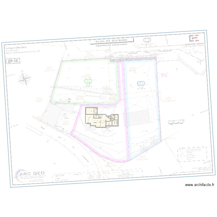 Maison droite. Plan de 17 pièces et 416 m2