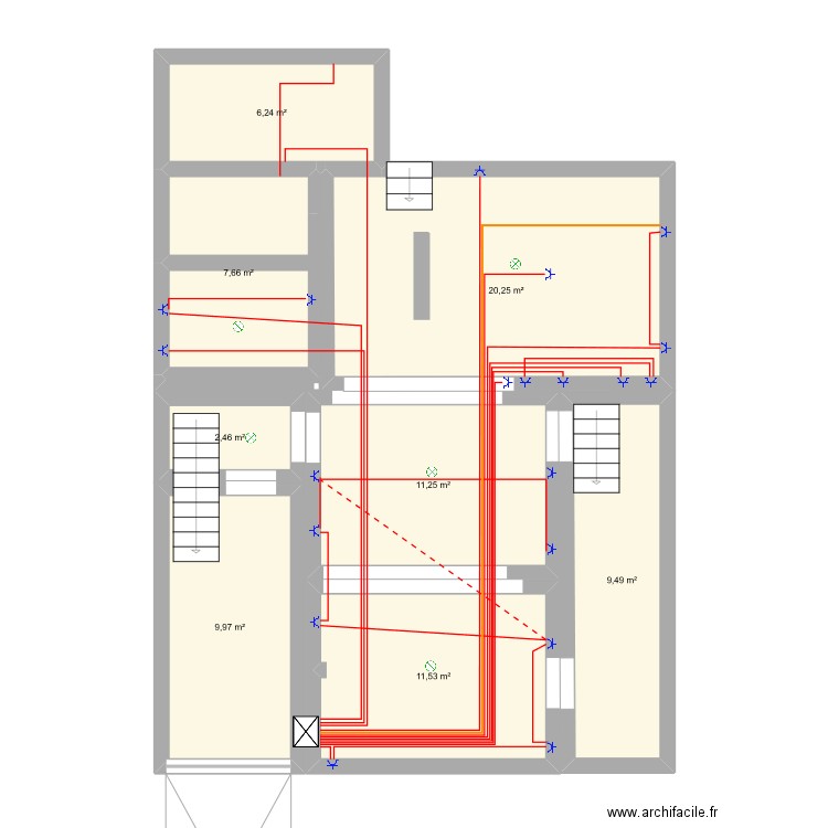 maison. Plan de 8 pièces et 79 m2