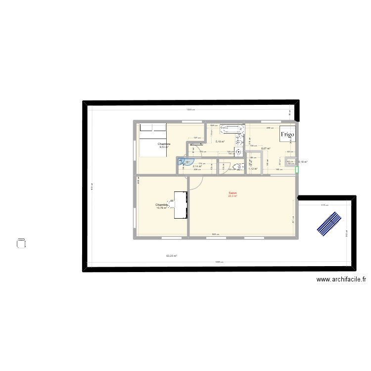 APT. Plan de 9 pièces et 123 m2