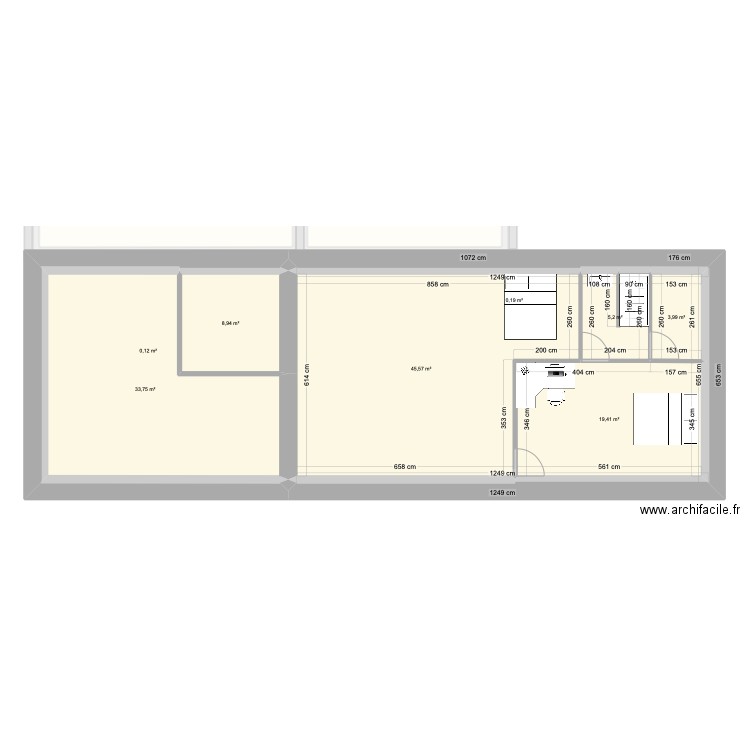 les champs 2. Plan de 18 pièces et 270 m2