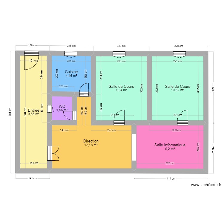 ecole. Plan de 7 pièces et 58 m2