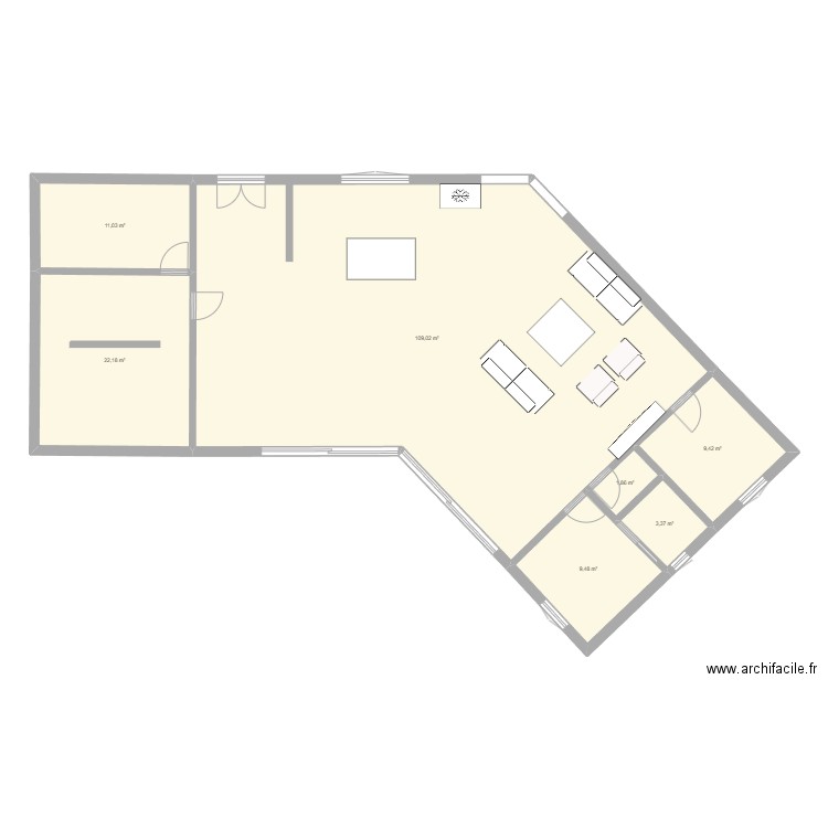 Maison 45. Plan de 7 pièces et 166 m2