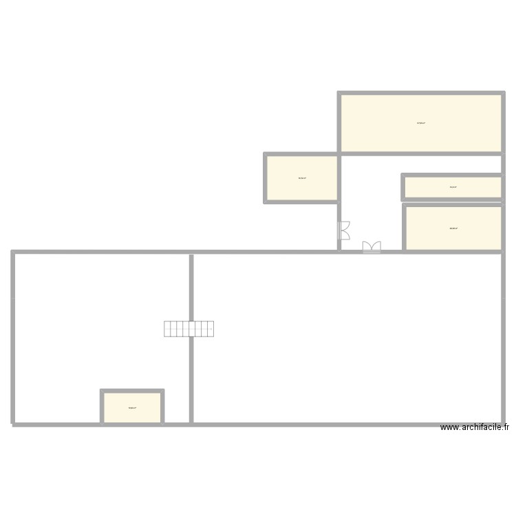 Stage. Plan de 5 pièces et 127 m2