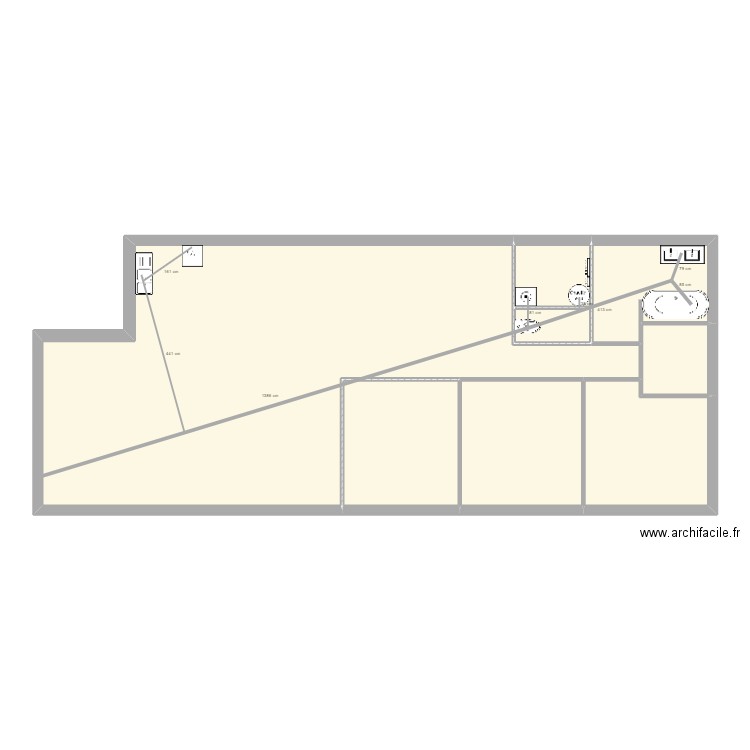 Maison eaux usées. Plan de 8 pièces et 118 m2