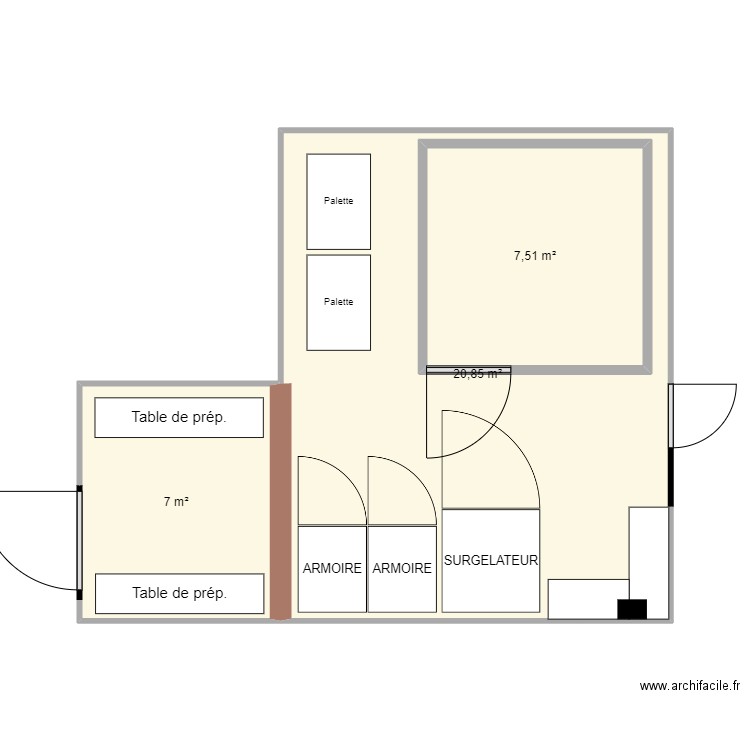 Bacs froids. Plan de 3 pièces et 44 m2