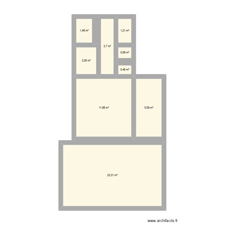 Maison. Plan de 9 pièces et 48 m2