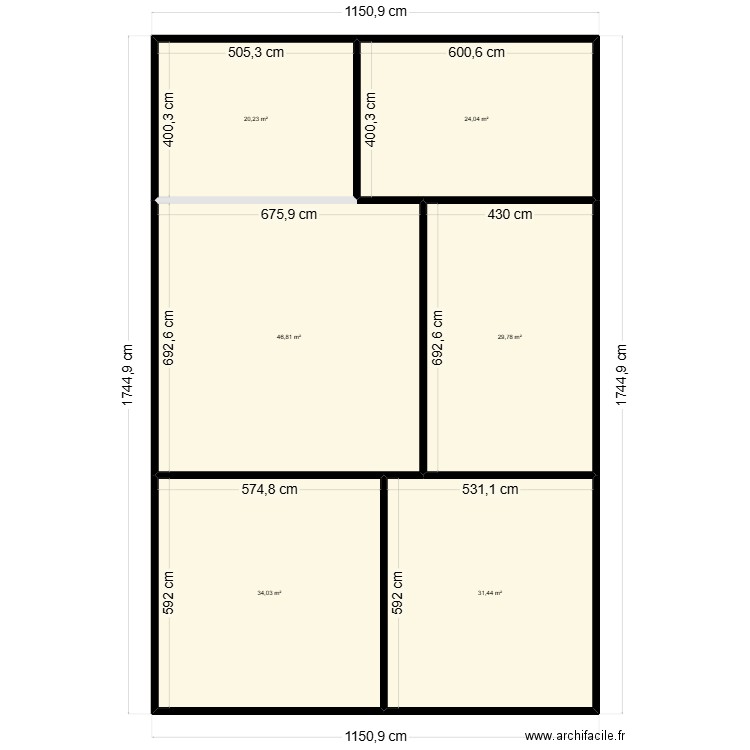 Yass. Plan de 6 pièces et 186 m2