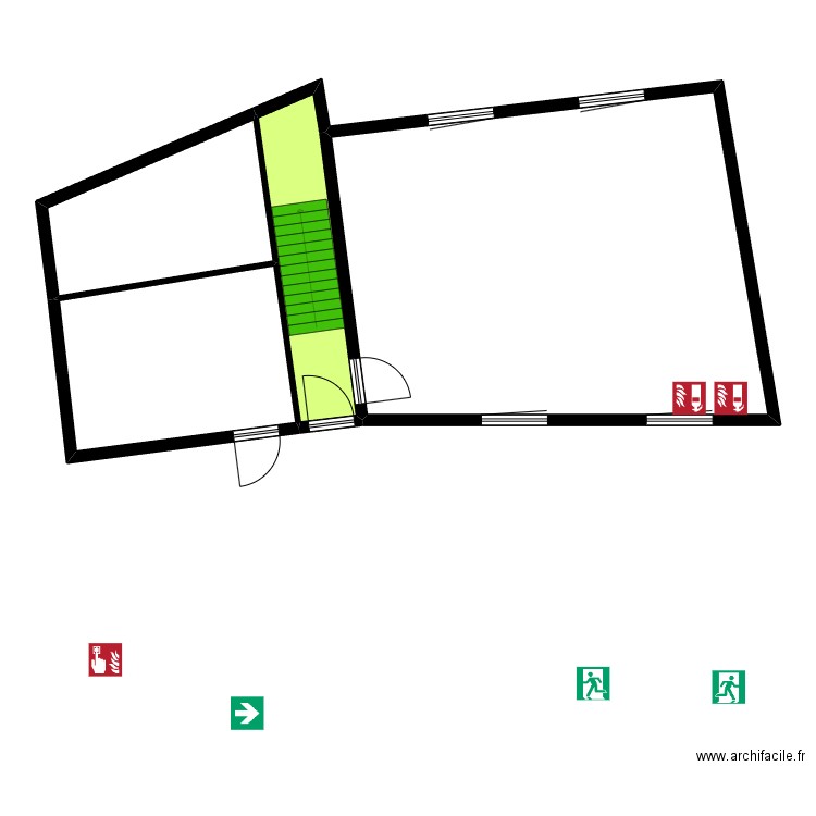 Art Thérapeutique RDC. Plan de 4 pièces et 114 m2