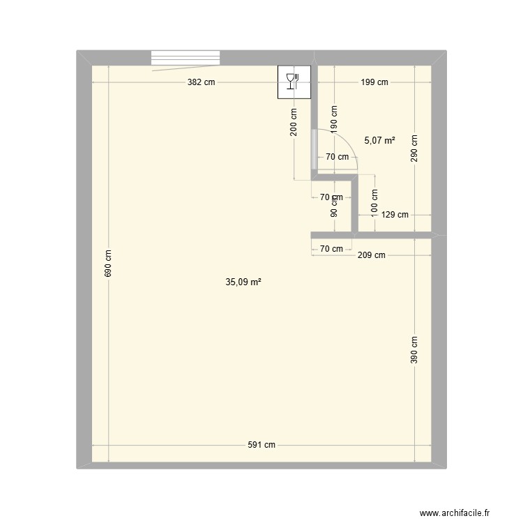 tourettes. Plan de 2 pièces et 40 m2