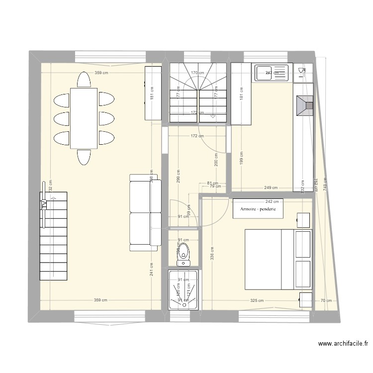 1453. Plan de 7 pièces et 58 m2