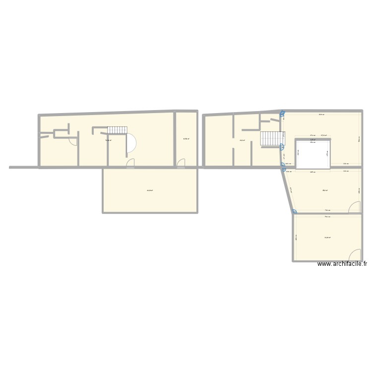 Haut de la maison. Plan de 8 pièces et 281 m2