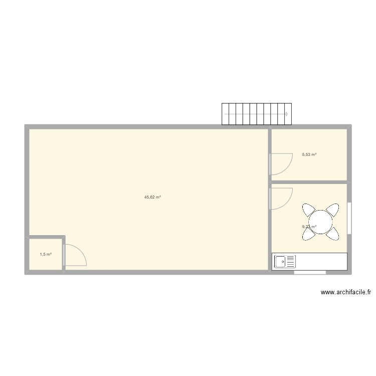 First Floor above office. Plan de 4 pièces et 62 m2