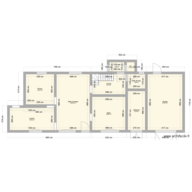 RDC. Plan de 10 pièces et 123 m2