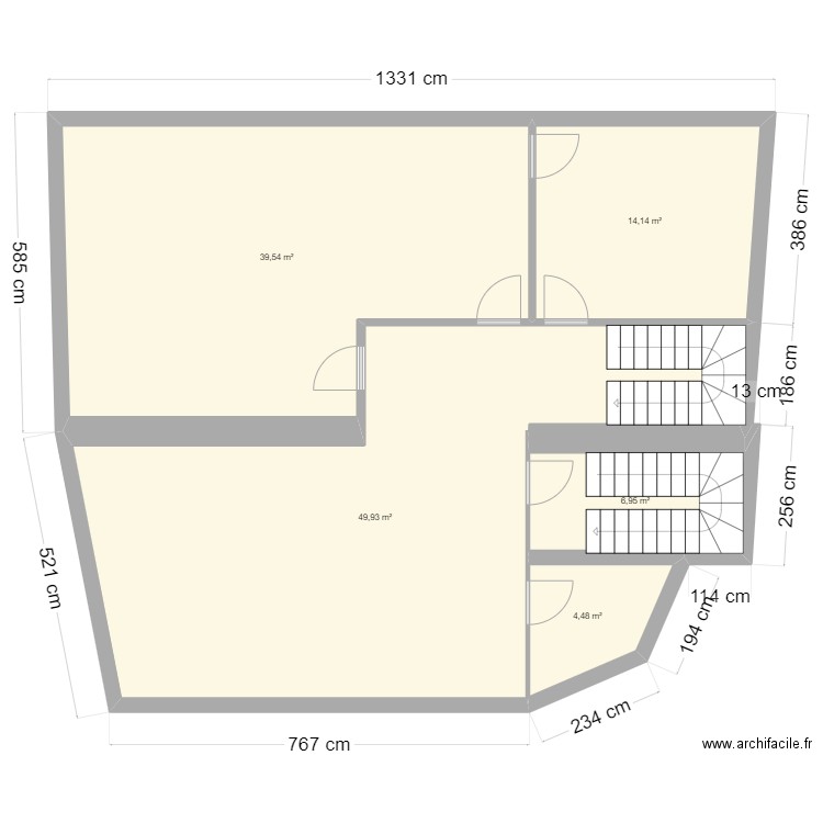 Etage. Plan de 5 pièces et 115 m2