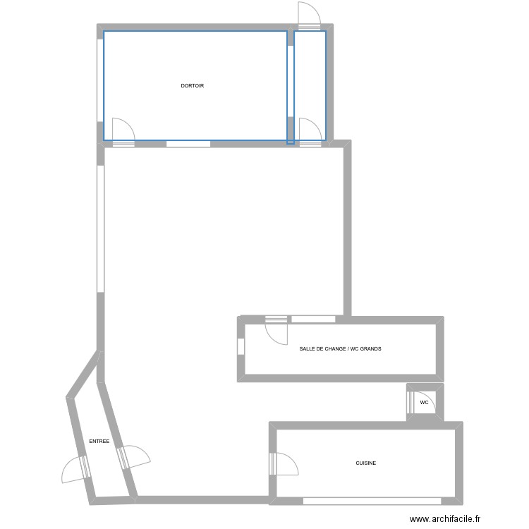 CRECHE. Plan de 5 pièces et 65 m2