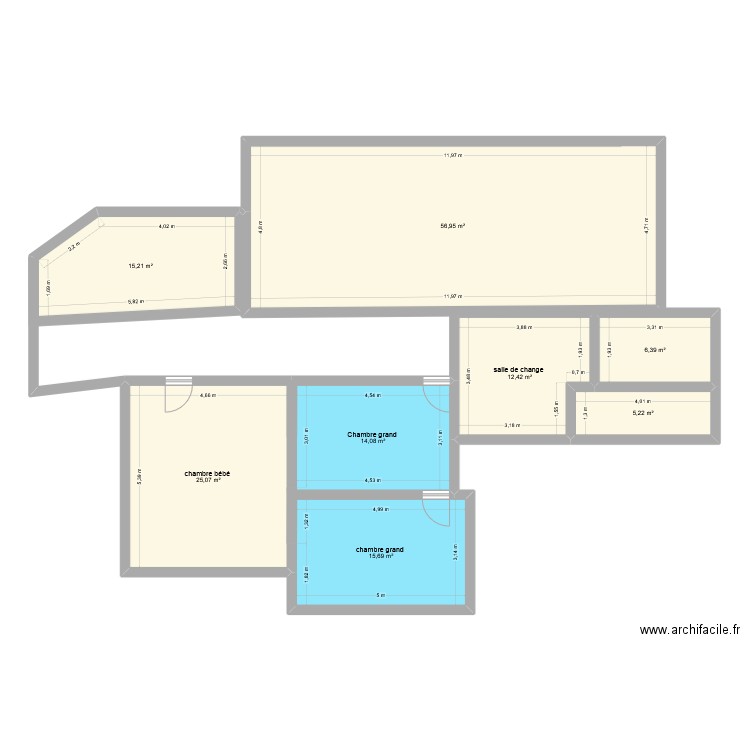 MAM. Plan de 8 pièces et 151 m2