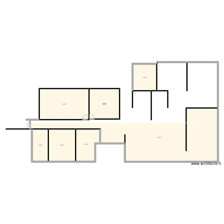 PM 2. Plan de 7 pièces et 268 m2