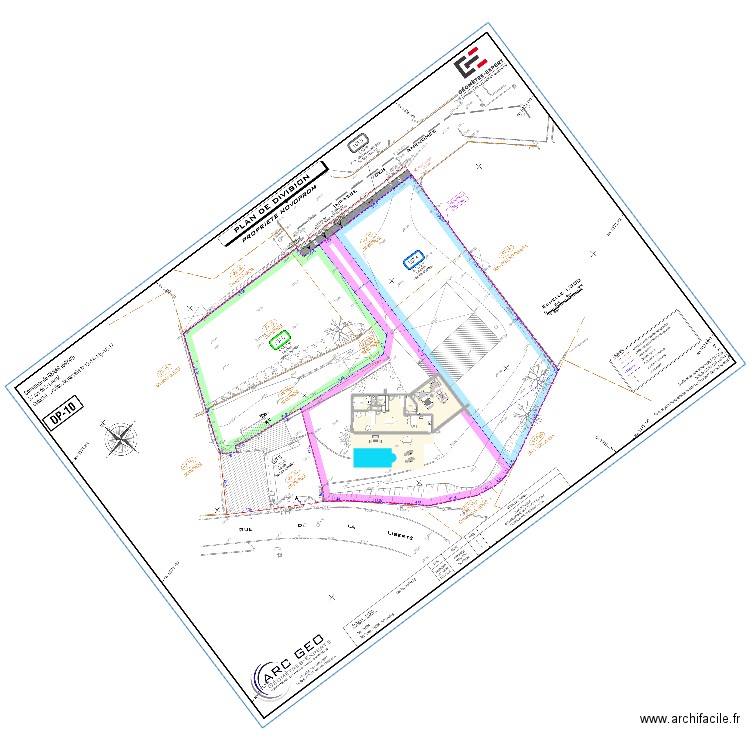 Face vue 2. Plan de 19 pièces et 321 m2