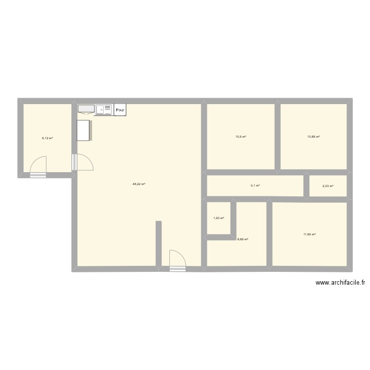 Plan 1 avec buanderie sur le cote. Plan de 9 pièces et 105 m2