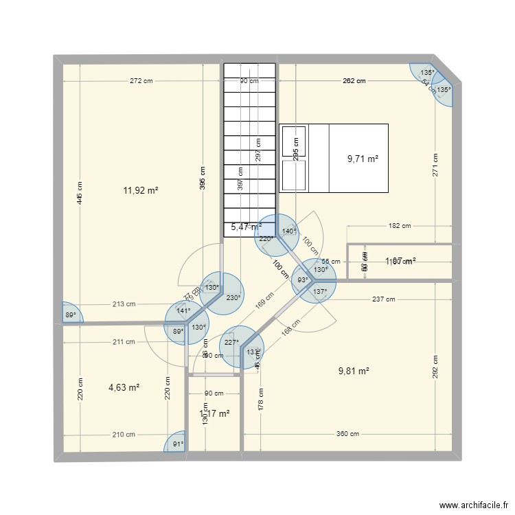 Etage Maison. Plan de 7 pièces et 44 m2