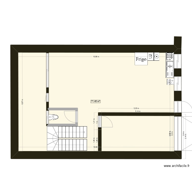 Maison bas. Plan de 2 pièces et 77 m2