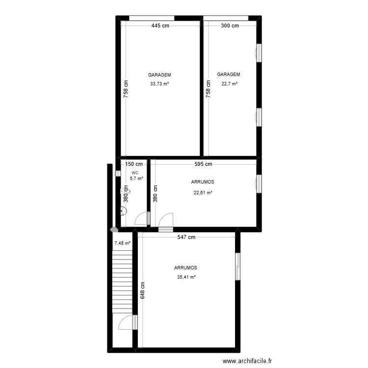 NOVA GARAGEM. Plan de 6 pièces et 128 m2