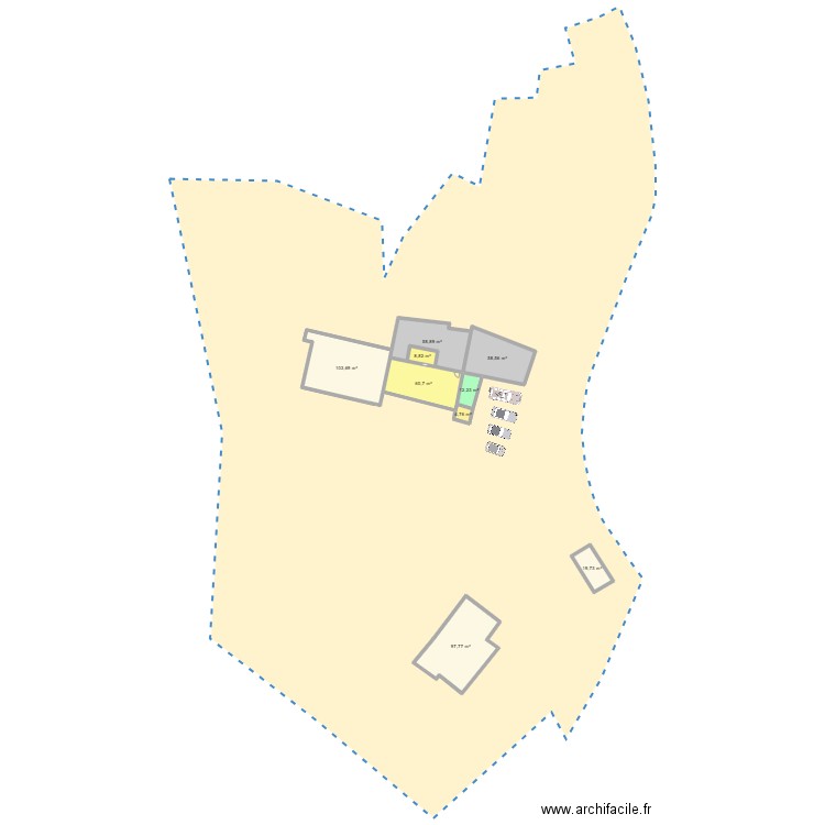 AGRANDISSEMENT. Plan de 9 pièces et 425 m2