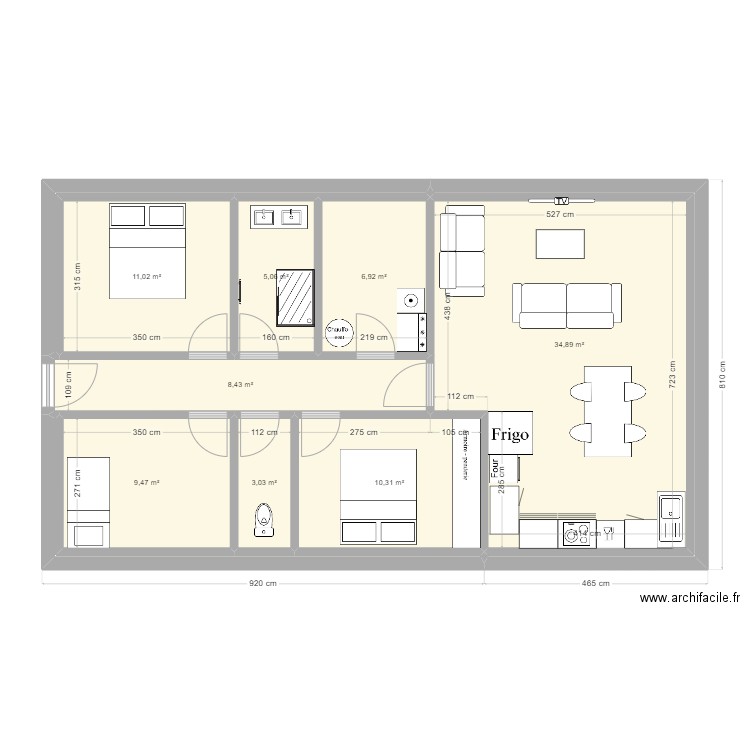 Dortoir + meubles. Plan de 11 pièces et 91 m2