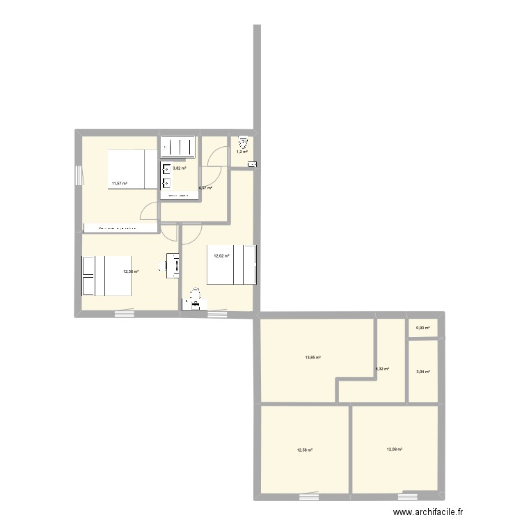 etage. Plan de 12 pièces et 94 m2