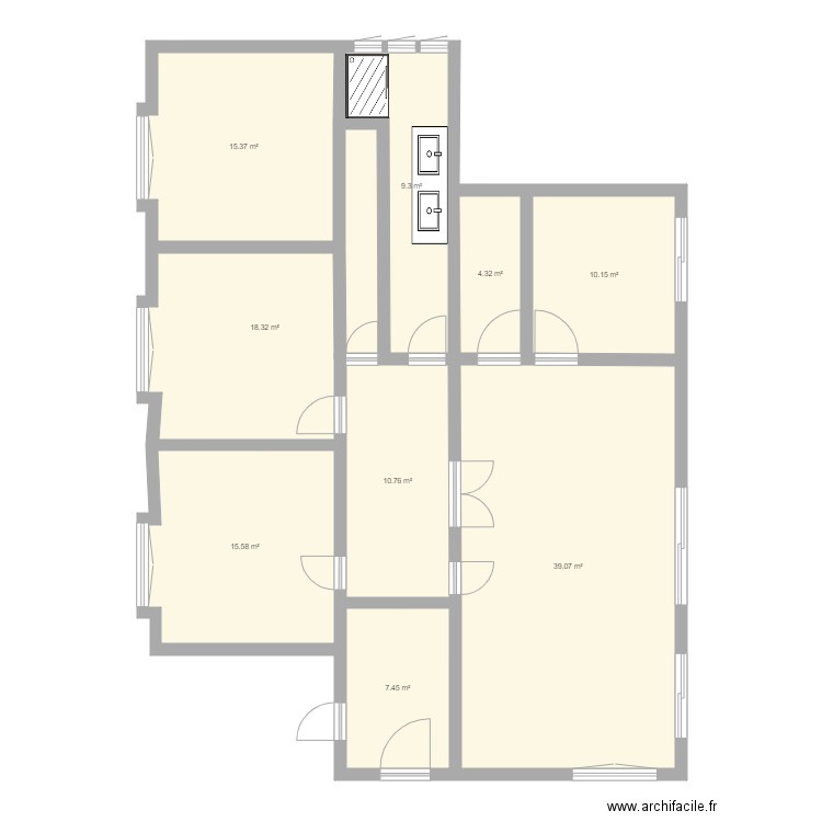 maison marvejols. Plan de 9 pièces et 130 m2