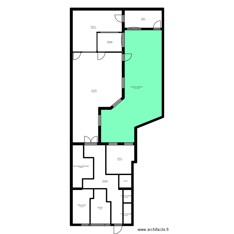 94I28C Projet. Plan de 13 pièces et 183 m2