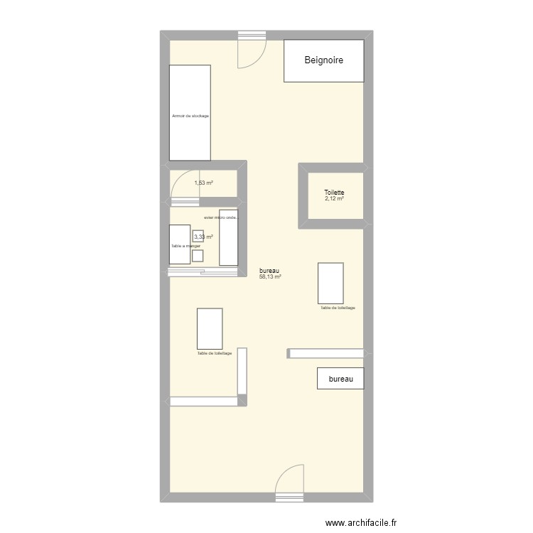 magasin. Plan de 4 pièces et 65 m2